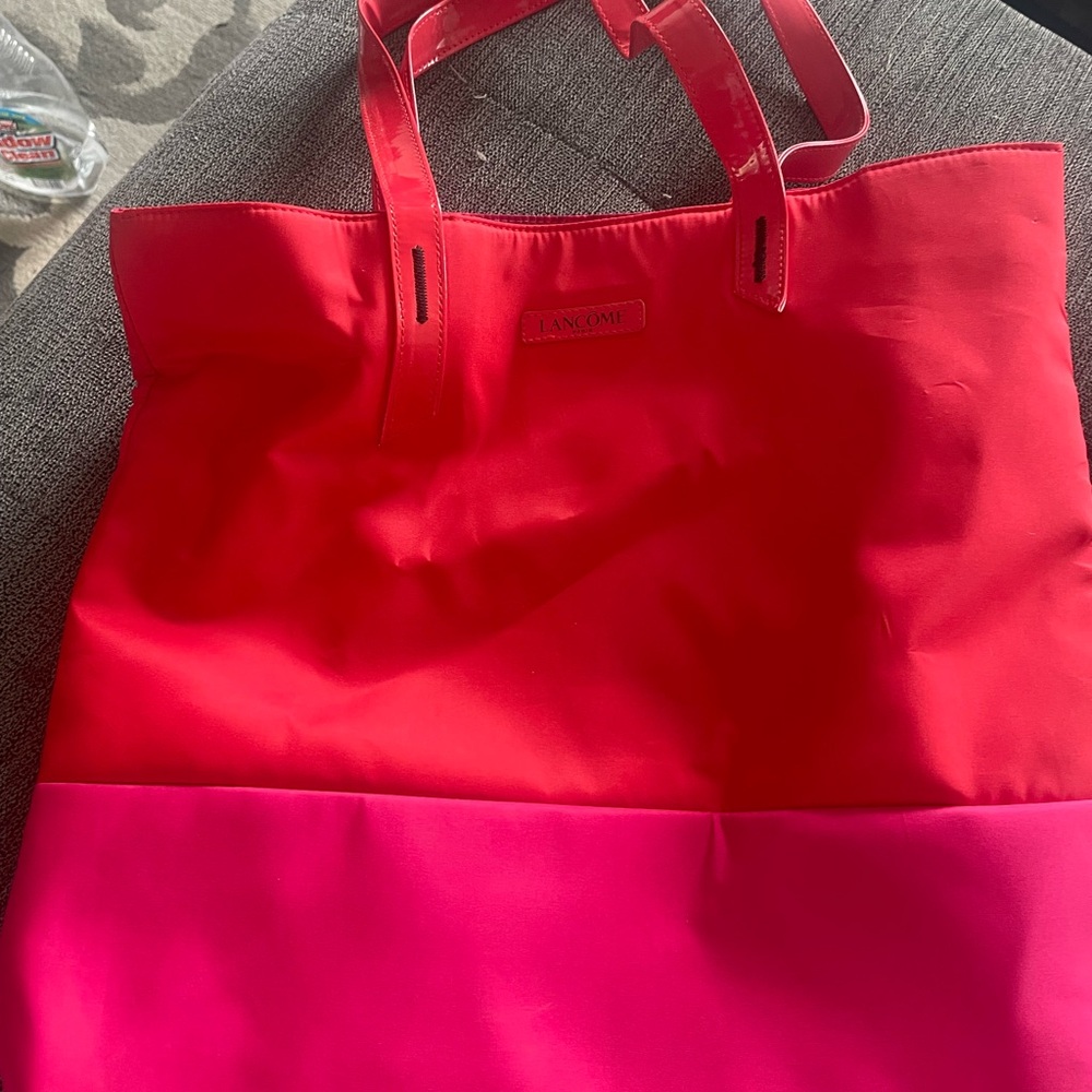 Red and Pink Women's Tote Bag